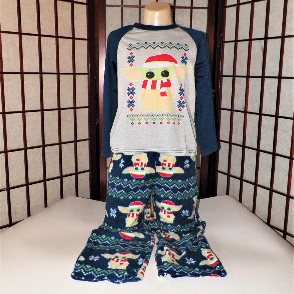 CLEARANCE Yoda Christmas Pajama Set - Picture 2 of 12